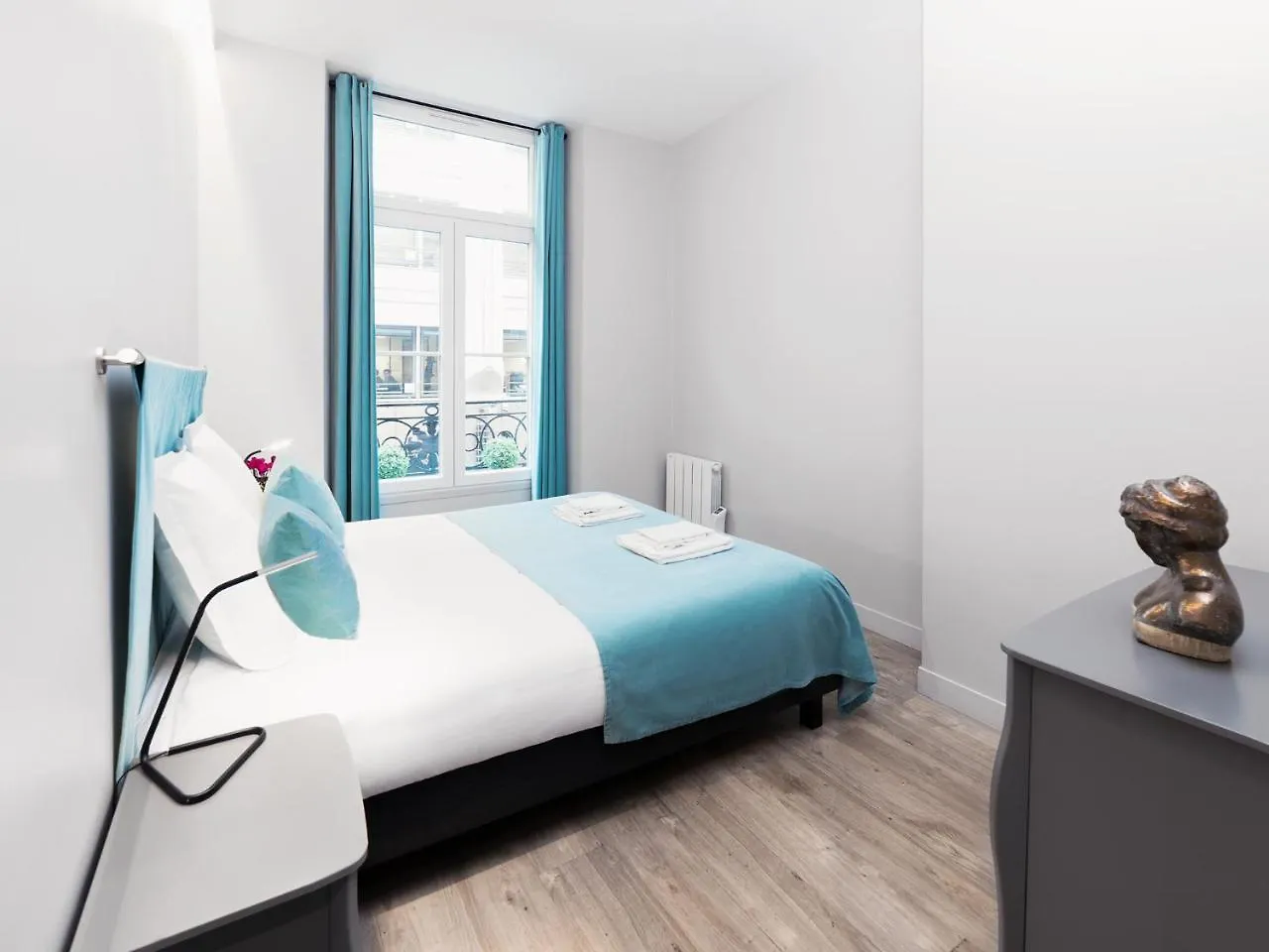 Chic Opera Apartmán